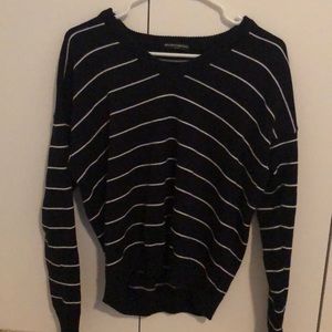 Brandy Melville sweater